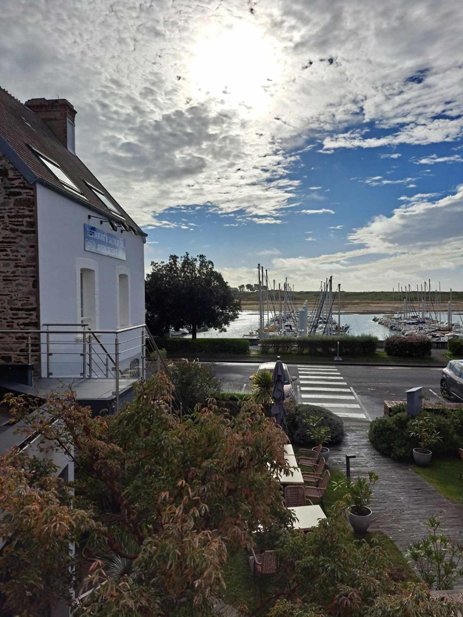Hôtel Restaurant Les Ormes, The Originals Relais  Barneville-Carteret Exterior foto